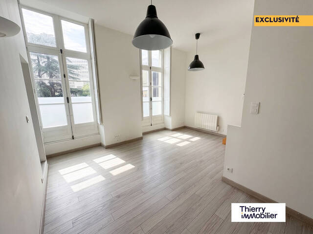 Vente Appartement 1 pièce 32 m² Nantes 44000 Centre ville
