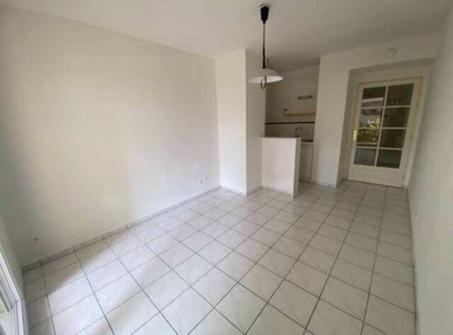 Location Appartement studio 1 pièce 21 m² Nantes 44000