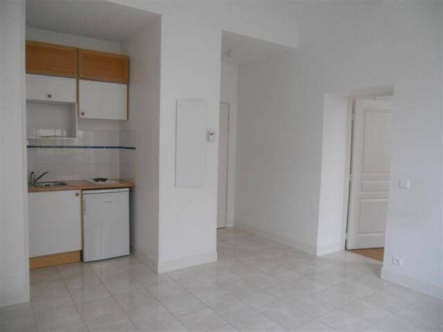 Location Appartement t1 bis 2 pièces 31 m² Nantes 44000 Centre ville