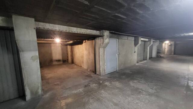 Location Parking garage en sous-sol 15 m² Annecy 74000