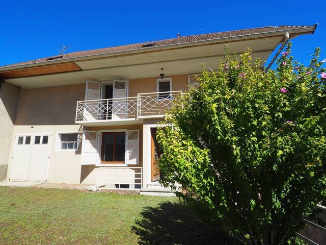 Sale House 142 m² Metz-Tessy 74370