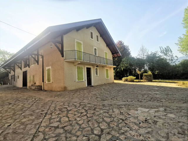 Sold property - House maison 6 rooms 400 m² Arenthon 74800