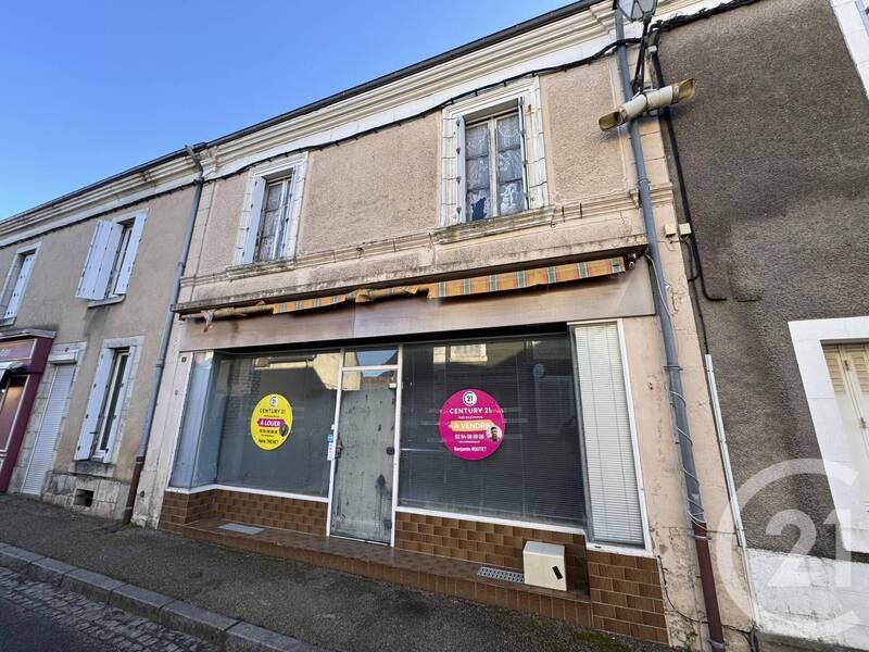 Maison 4 pièces 125 m² · à Cluis · 125 m² · 45 000 €