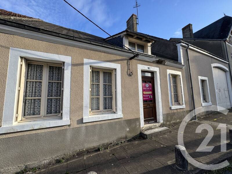 Maison 6 pièces 140 m² · à Neuvy-Saint-Sépulchre · 140,1 m² · 60 500 €