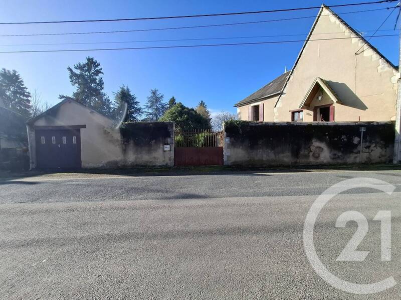 Maison 4 pièces 82 m² · à Ruffec · 81,5 m² · 76 800 €