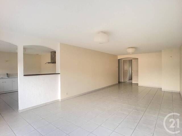Location Appartement t3 97.4 m² Châteauroux 36000