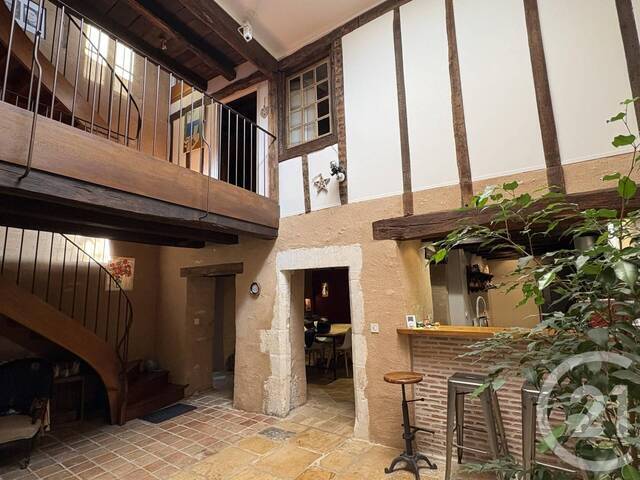 Sale House 7 rooms 196 m² Châteauroux 36000