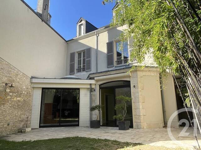 Vente Maison 7 pièces 196 m² Châteauroux 36000