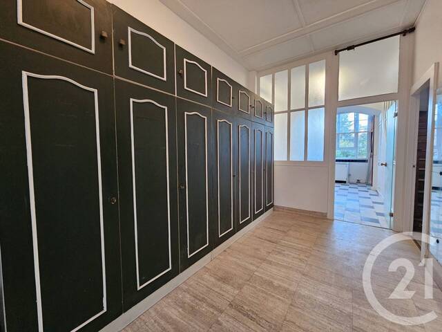 Location Maison 7 pièces 146.31 m² Châteauroux 36000