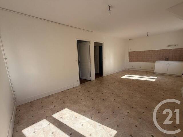 Rent Apartment t3 51.11 m² Saint-Maur 36250