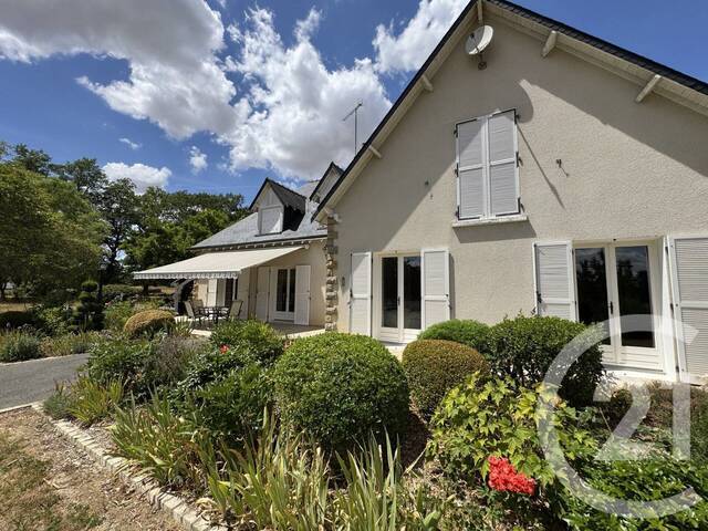 Vente Maison 7 pièces 203.67 m² Neuvy-Saint-Sépulchre 36230