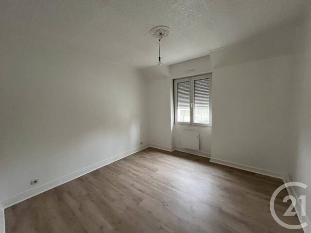 Location Appartement t3 45 m² Saint-Maur 36250