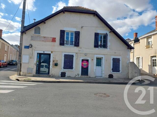Vente Maison 12 pièces 212.22 m² Issoudun 36100