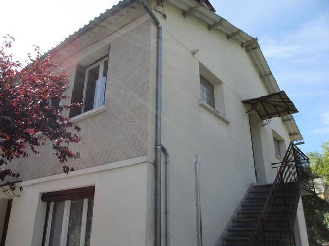 Location appartement t2 40 m² à La Fouillade (12270)