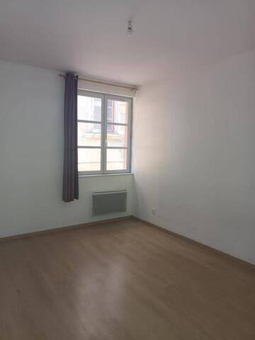 Location appartement t2 34 m² à Villefranche-de-Rouergue (12200)