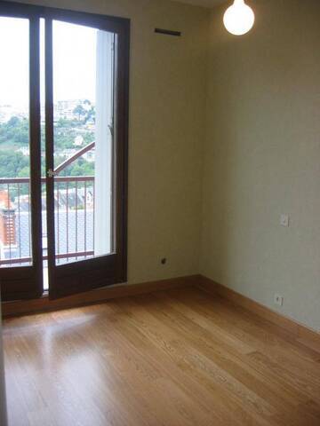 Location appartement t1 bis 2 pièces 35 m² à Rodez (12000)