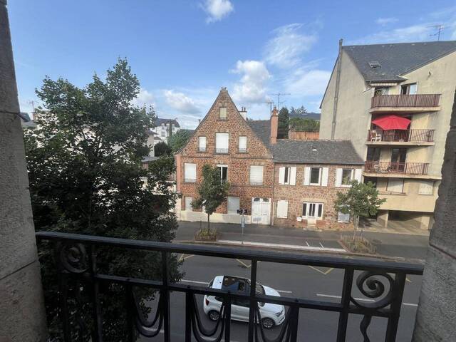 Location Appartement duplex/triplex 3 pièces 101 m² Rodez (12000)