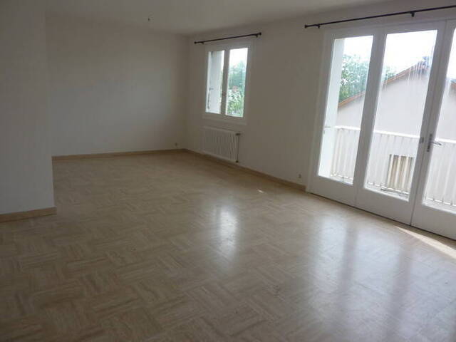 Location appartement t5 85 m² à Rodez (12000)