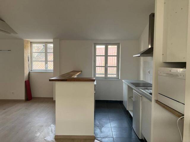 Location appartement t1 bis 2 pièces 40 m² à Villefranche-de-Rouergue (12200) La Bastide