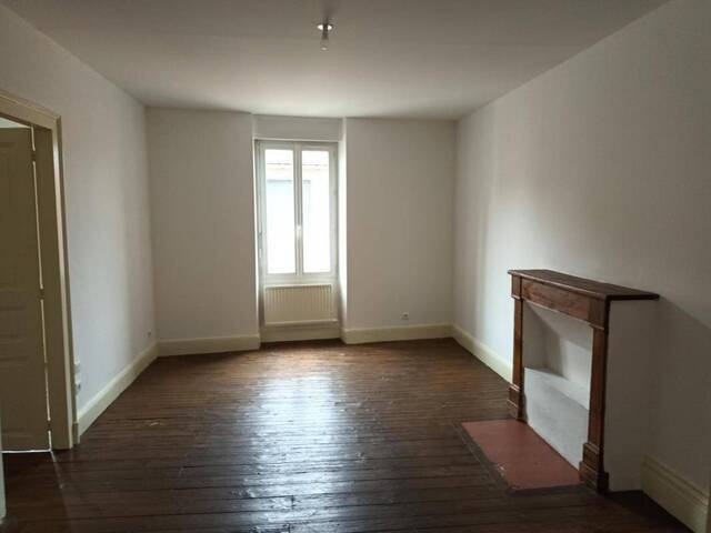 Location appartement t3 79 m² à Decazeville (12300)