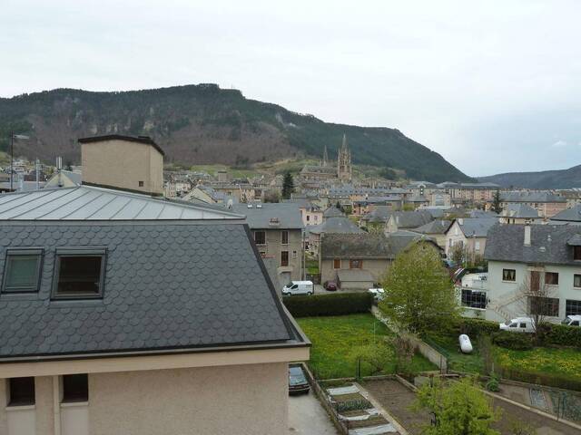 Location Appartement t3 71 m² Mende (48000)