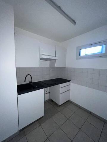 Location appartement t1 bis 2 pièces 32 m² à Rodez (12000)