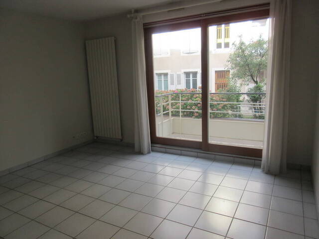 Location appartement t1 bis 2 pièces 35 m² à Rodez (12000)