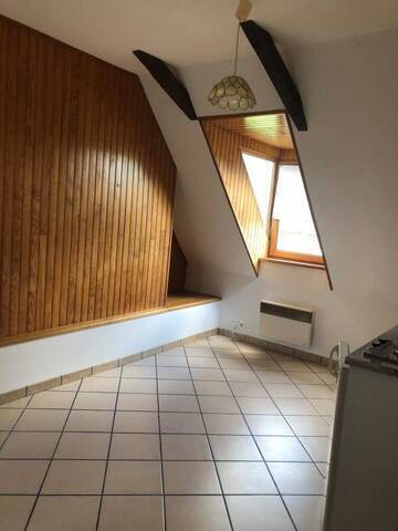 Location appartement t1 18 m² à Marcillac-Vallon (12330)