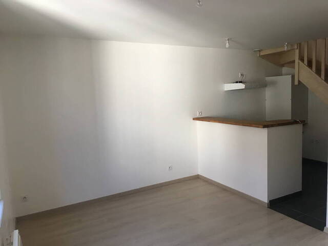 Location Appartement t2 42 m² Villefranche-de-Rouergue (12200) La Bastide