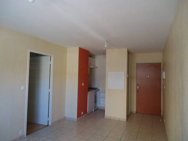 Location appartement t1 bis 2 pièces 33 m² à Rodez (12000)