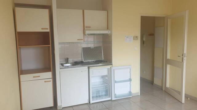 Location Appartement studio 1 pièce 20 m² Rodez (12000)