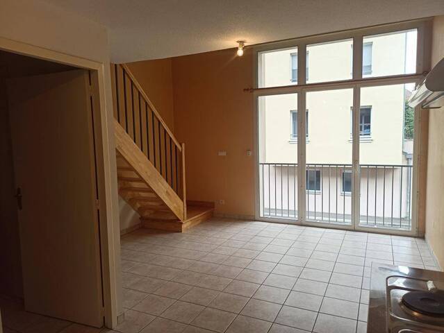 Location appartement t1 bis 31 m² à Villefranche-de-Rouergue (12200)