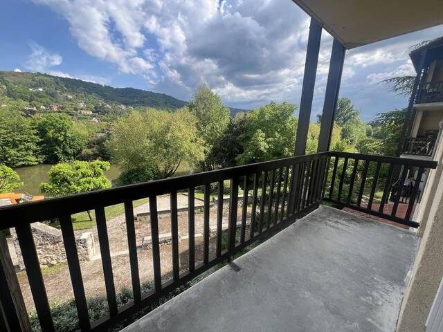 Location appartement t3 63 m² à Villefranche-de-Rouergue (12200)