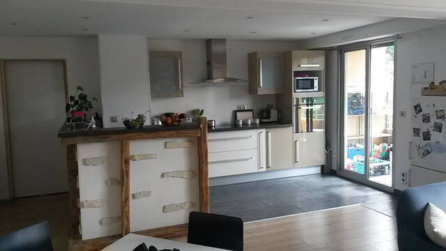 Location appartement t6 et plus 3 pièces 76 m² à Rodez (12000)