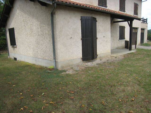 Location appartement t3 88 m² à Villefranche-de-Rouergue (12200)