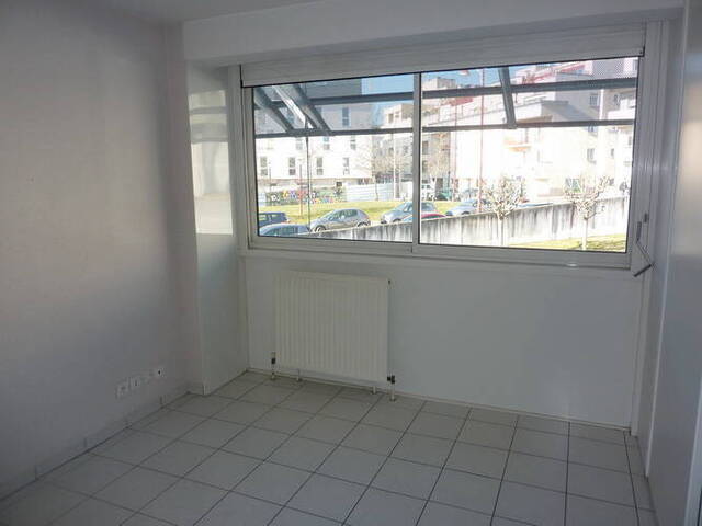 Location appartement t1 bis 2 pièces 25 m² à Rodez (12000) BOURRAN