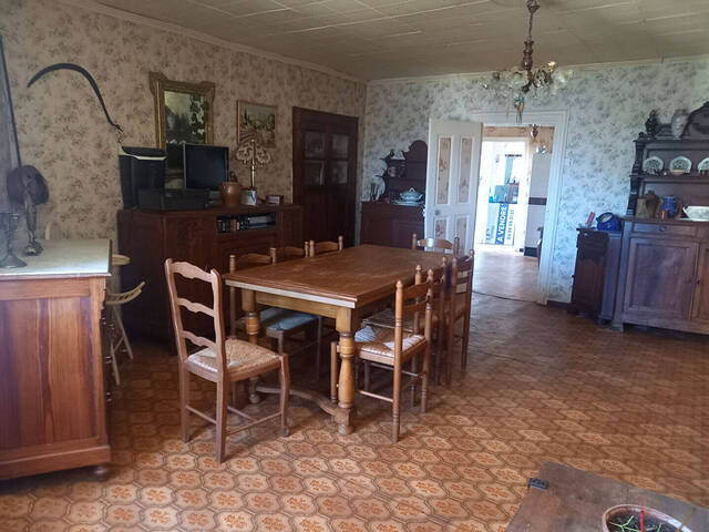 Vente maison 6 pièces 104.86 m² à Saint-Étienne-du-Valdonnez (48000)