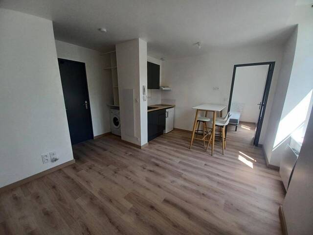 Location appartement t1 bis 2 pièces 26 m² à Rodez (12000)