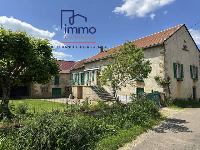 Vente maison corps de ferme 5 pièces 110 m² à Villefranche-de-Rouergue (12200)
