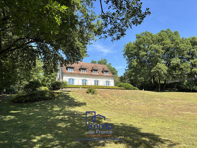 Vente maison 6 pièces 147 m² à Villefranche-de-Rouergue (12200)