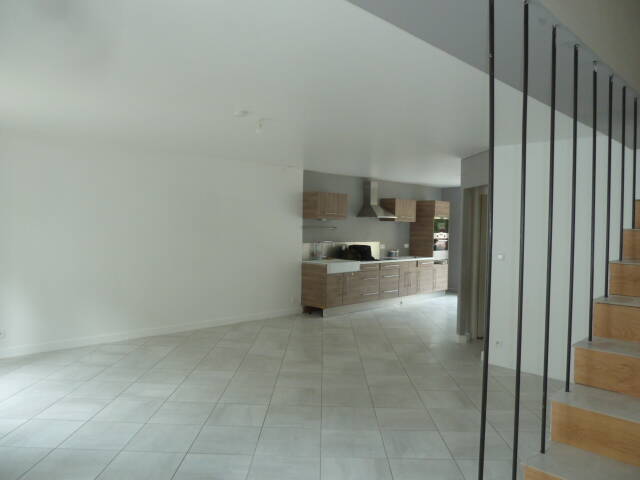 Location appartement t4 95 m² à Florac trois rivieres (48400)