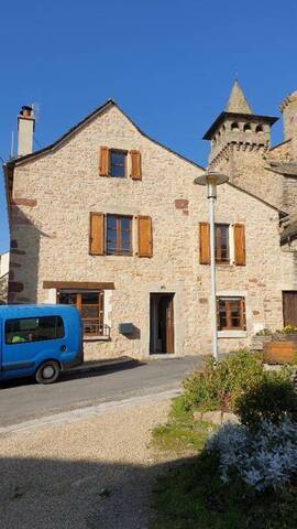 Location maison individuelle 7 pièces 167 m² à Sainte-Radegonde (12850)