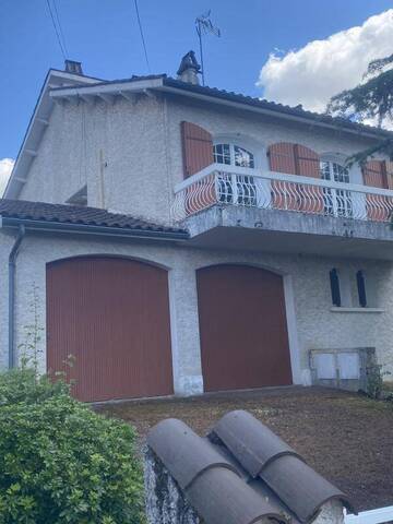 Location appartement t4 95 m² à Villefranche-de-Rouergue (12200)