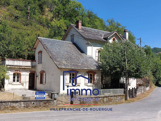Vente maison 9 pièces 185.5 m² à Villefranche-de-Rouergue (12200)