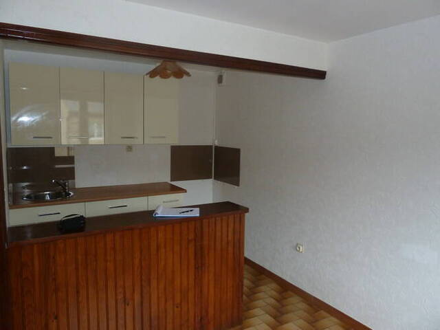 Location Appartement t2 46 m² Barjac (48000)
