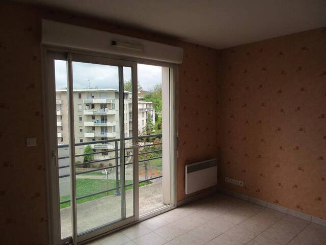 Location appartement studio 1 pièce 21 m² à Rodez (12000) BOURRAN