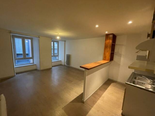 Location appartement t6 et plus 3 pièces 50 m² à Rodez (12000)