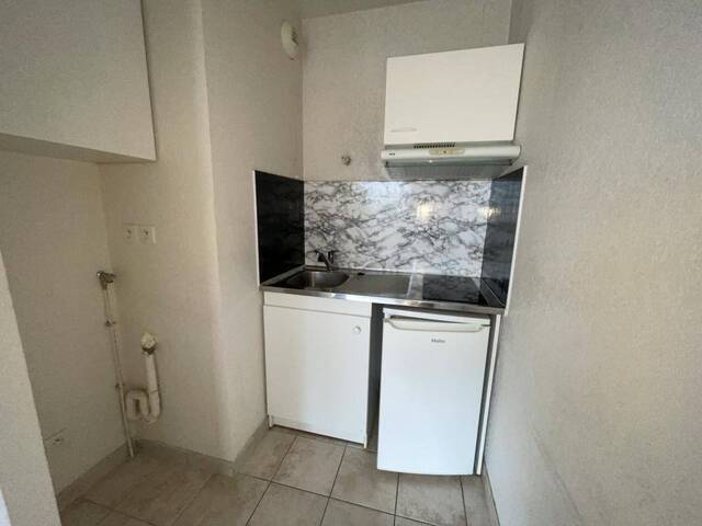 Location appartement t1 bis 2 pièces 29 m² à Rodez (12000) BOURRAN