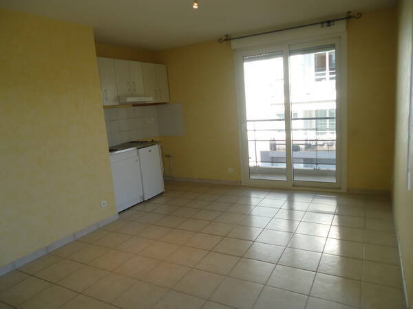 Location appartement t1 bis 2 pièces 37 m² à Rodez (12000)