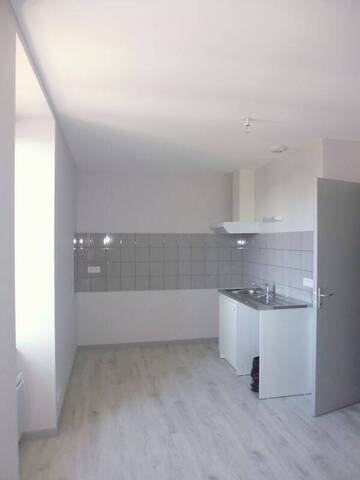 Location Appartement t2 34 m² Villefranche-de-Rouergue (12200)